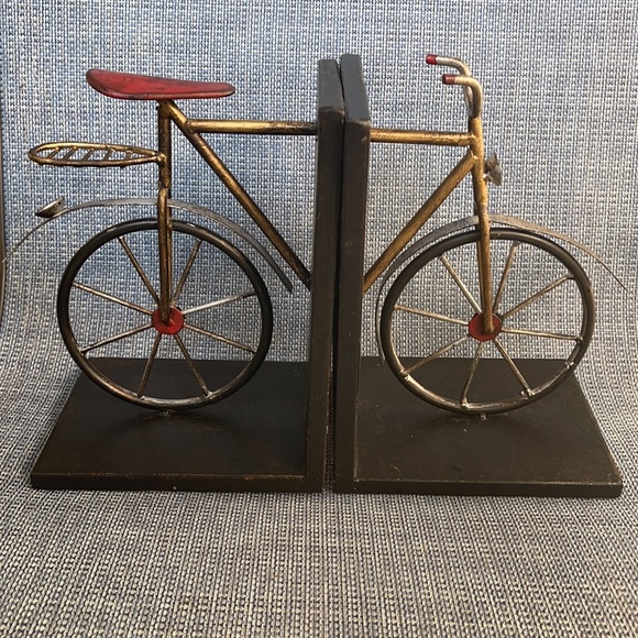 Other - Carbon Loft Kellogg Metal 2-Piece Bicycle Bookend